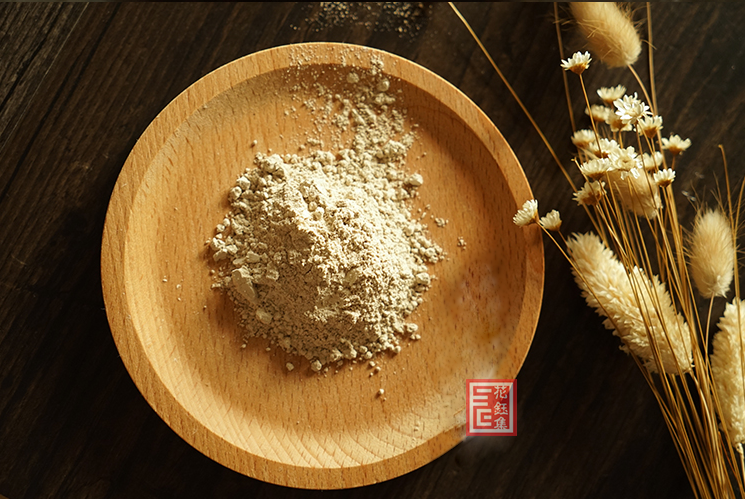 推荐:工作压力大经常熬夜导致长丘疹型粉刺该