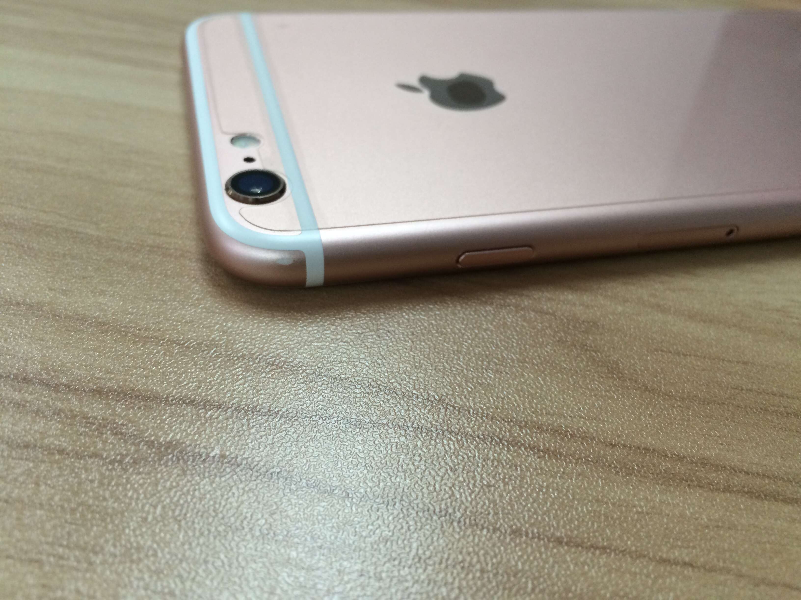 苹果iphone6s plus  名称:苹果iphone6s plus a1699 版本:移动联通