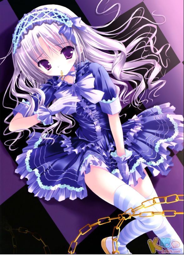 求红发红眼和紫发紫眼的<em>动漫少女</em>。速求。_3