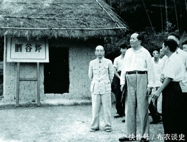 1959年毛主席回韶山祭祖的珍贵照片，第三张看哭随行人员！