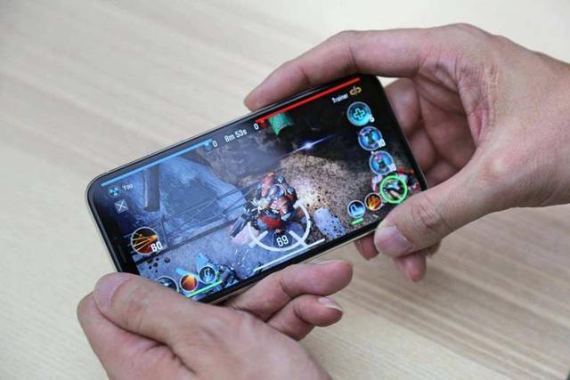 苹果iPhone8\/X买64G够用吗?让数据说话