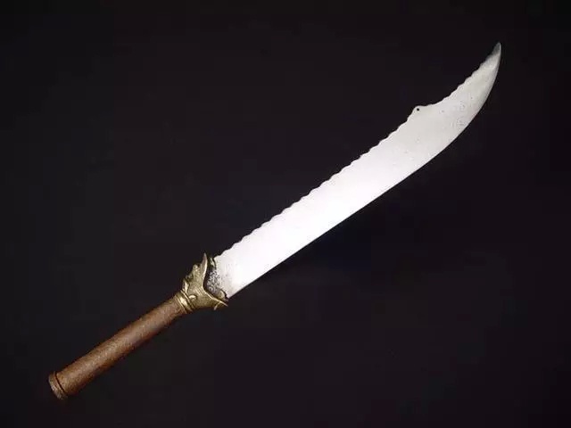 古代锯齿兵器 古代锯齿兵器可以卡住对方刀身,给敌人致命一