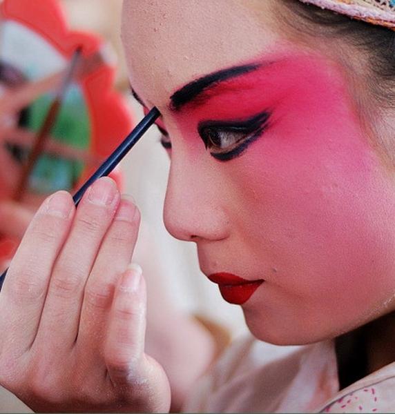 黄梅戏究竟起源于黄梅还是安庆?