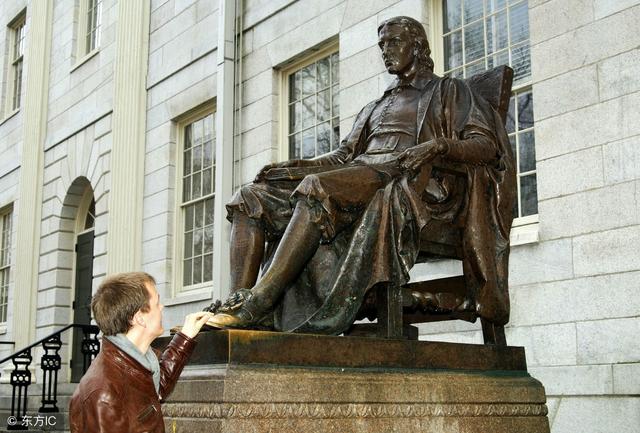 灌输和引导,谁将引领教育的未来?