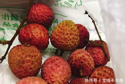 保存荔枝有诀窍,用这两招保鲜荔枝,放上几天都