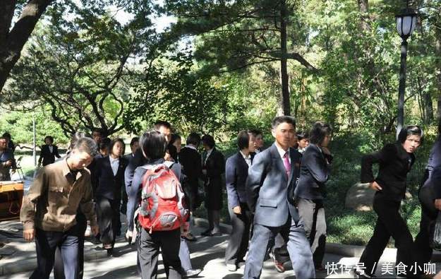 朝鲜游记：朝鲜男人对中国香烟非常熟悉，喜欢抽中国名牌香烟！