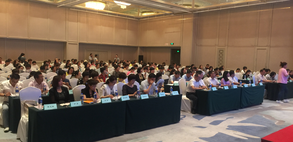 \"营养与疾病预防\"全国医生营养继续教育项目在沈阳启动