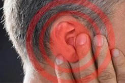 医生从听力减退小伙耳道拽出“蘑菇” 不当挖耳引起