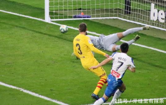 武磊进球绝平巴萨回放