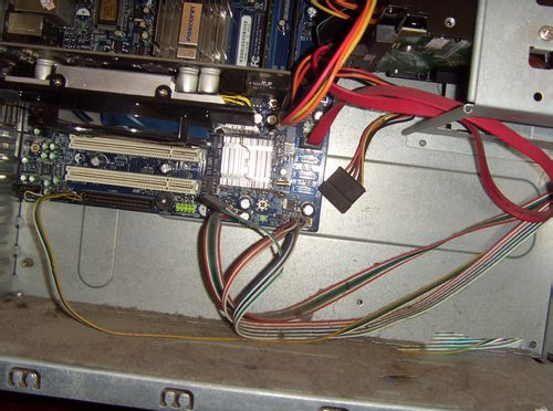 台式电脑开机键坏了,可以设置用键盘来控制开