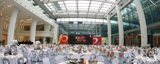 刘强东参加京东老员工家宴,十年前吹过的牛逼