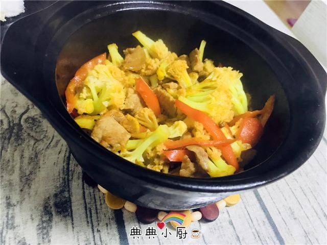 烧花菜不放一滴水,但却又香又好吃,一盘没吃过瘾