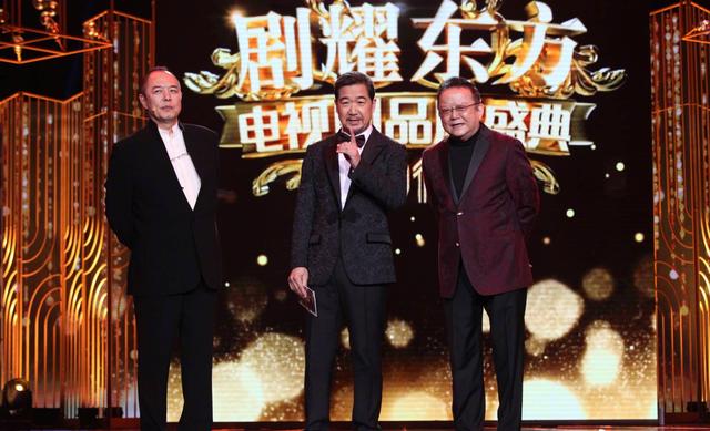 杨幂孙俪靳东在电视剧品质盛典获奖并透露心声