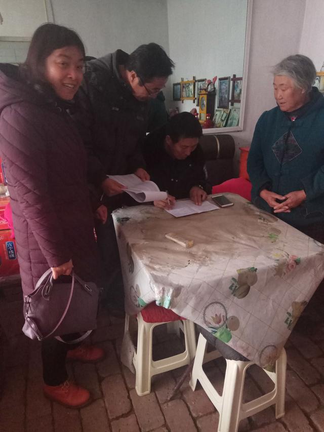 尚义县第二中学教师再次下乡精准扶贫