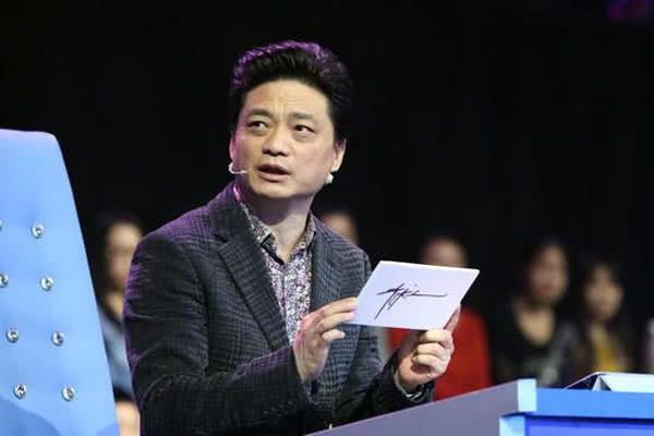 崔永元怒撕范冰冰 国税局出手了, 她会步刘晓