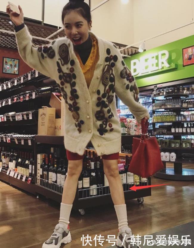 本以为金泫雅的腿是真细, 看完最后一张才知道