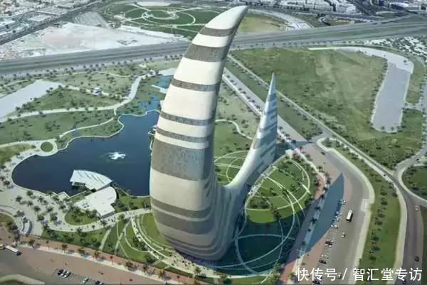 兰博基尼警车、疯狂的建筑、不可思议的宠物......这是迪拜人的生