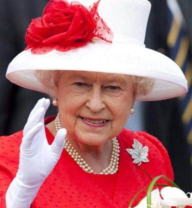 为什么英国王室在国民心中具有崇高的地位?