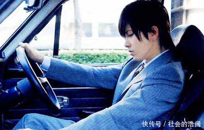 30岁的男人工资3000算不算丢人,网友评论,炸锅