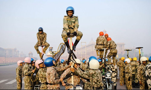 阅兵式辣眼睛的印度军队，总兵力世界第三只是虚胖?