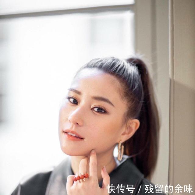 窦骁何超莲恋情官宣!女方好友邓紫棋霸气喊话