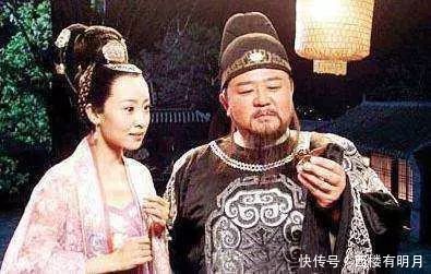 狄仁杰死后,武则天哭着说出4个字,两人的关系这才真相大白