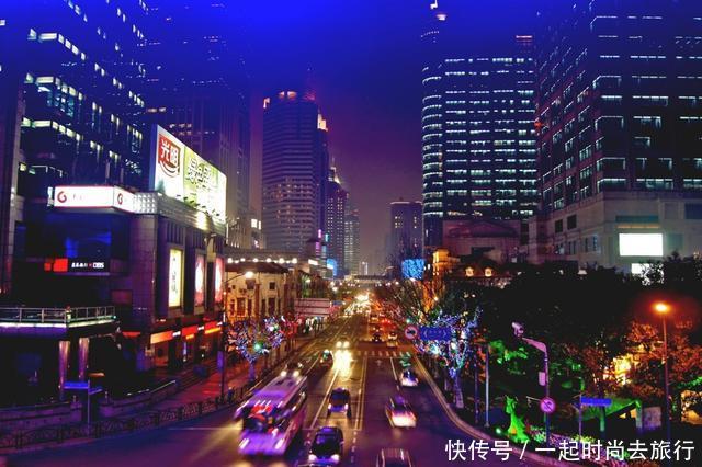 中国唯一一个GDP破3万亿的城市,超越日本东京还要多久?