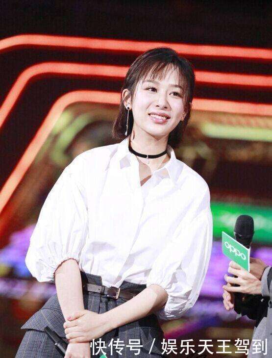 杨紫发图: 女明星照片背后的故事, 高跟鞋成焦点