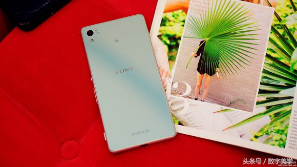 回顾历代索尼手机的配色,还原一个完整的Xpe