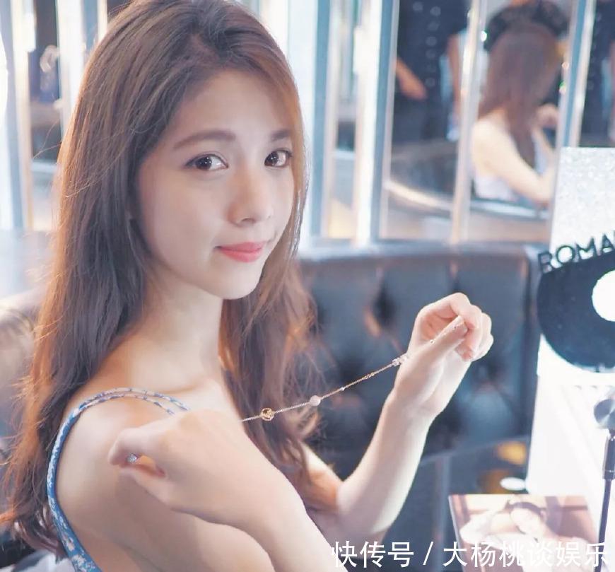 2018港姐冠军陈晓华起底,是歌手狄易达旧爱,更