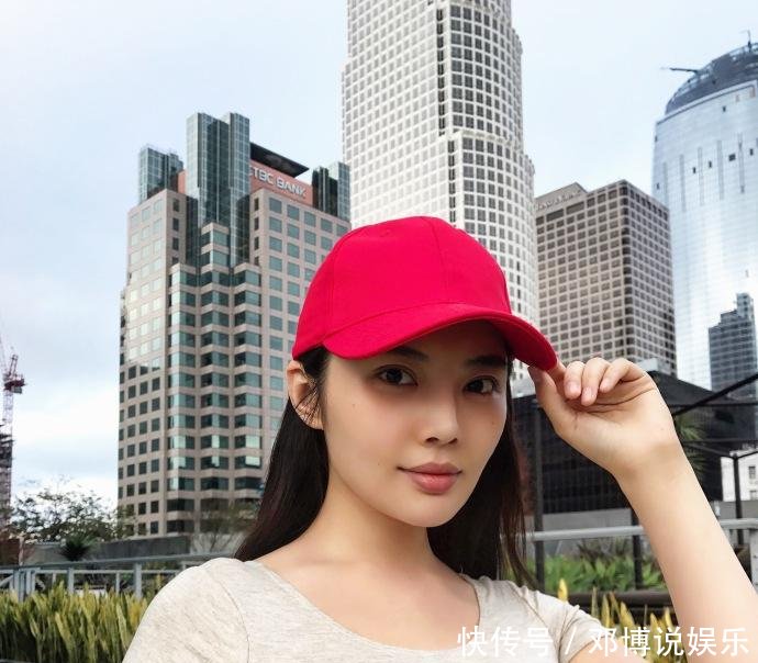 大胸姐徐冬冬为何天天微博晒自己性感照片 只