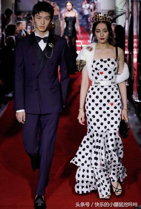 王俊凯、吴亦凡、迪丽热巴、李宇春客串走秀,