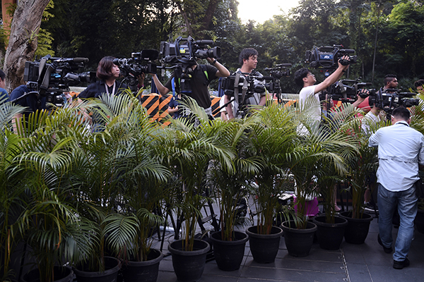 \"特金会\"进入倒计时 俩韩国记者擅闯朝鲜大使住处被遣返