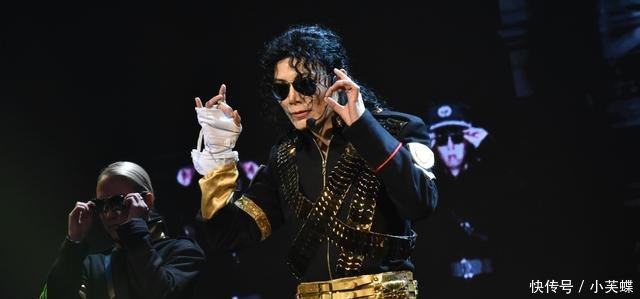 日本记者问迈克杰克逊为何不去中国开演唱会他