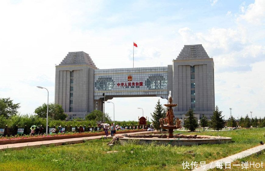 曾经是中国的一个省,独立后自己分成21个省,总人口才三百万