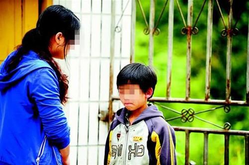 7岁孩子犯错,妈妈不罚反奖,妈妈的教育方法让