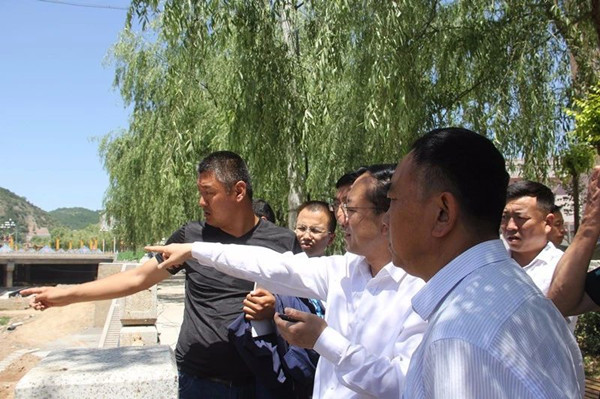 安塞区委书记任高飞检查调研重点项目建设