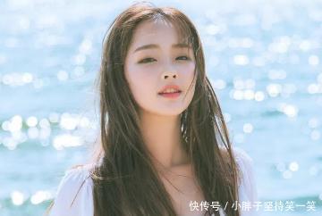 搞笑段子:今天坐公交车,过一个一站时司机问了一句,关后门了啊 搞笑段子:今天坐公交车,过一个一站时司机问了一句,关后门了啊