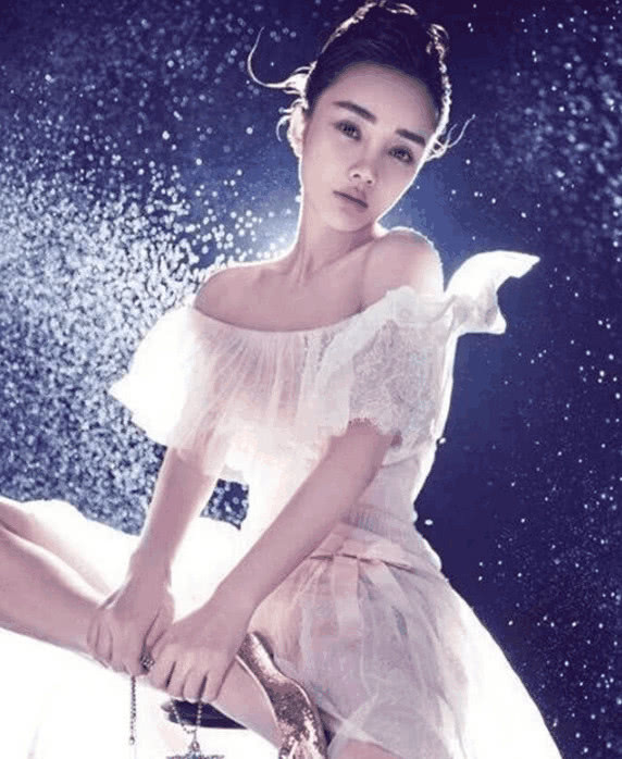 照片里的李小璐,每一张都十分惊艳,看完绝对会