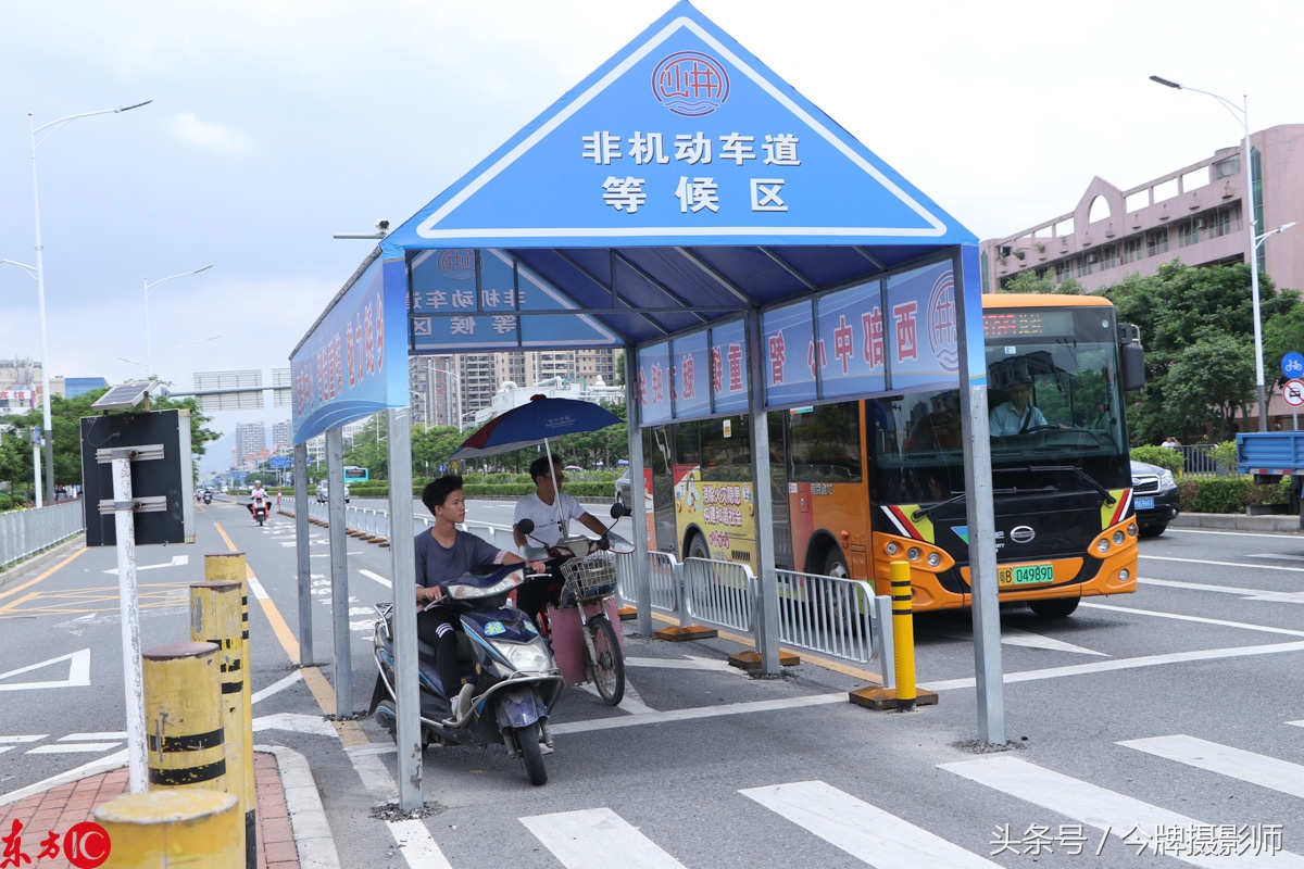 深圳首条非机动车道在沙井建成