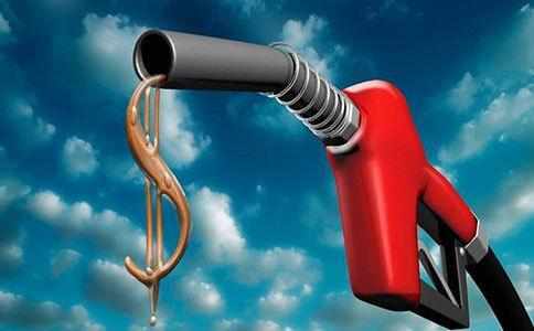 国际油价下跌，为何国内油价却一路上涨?