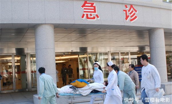 8岁女孩呕吐身亡,原因是妈妈的一巴掌,很多家