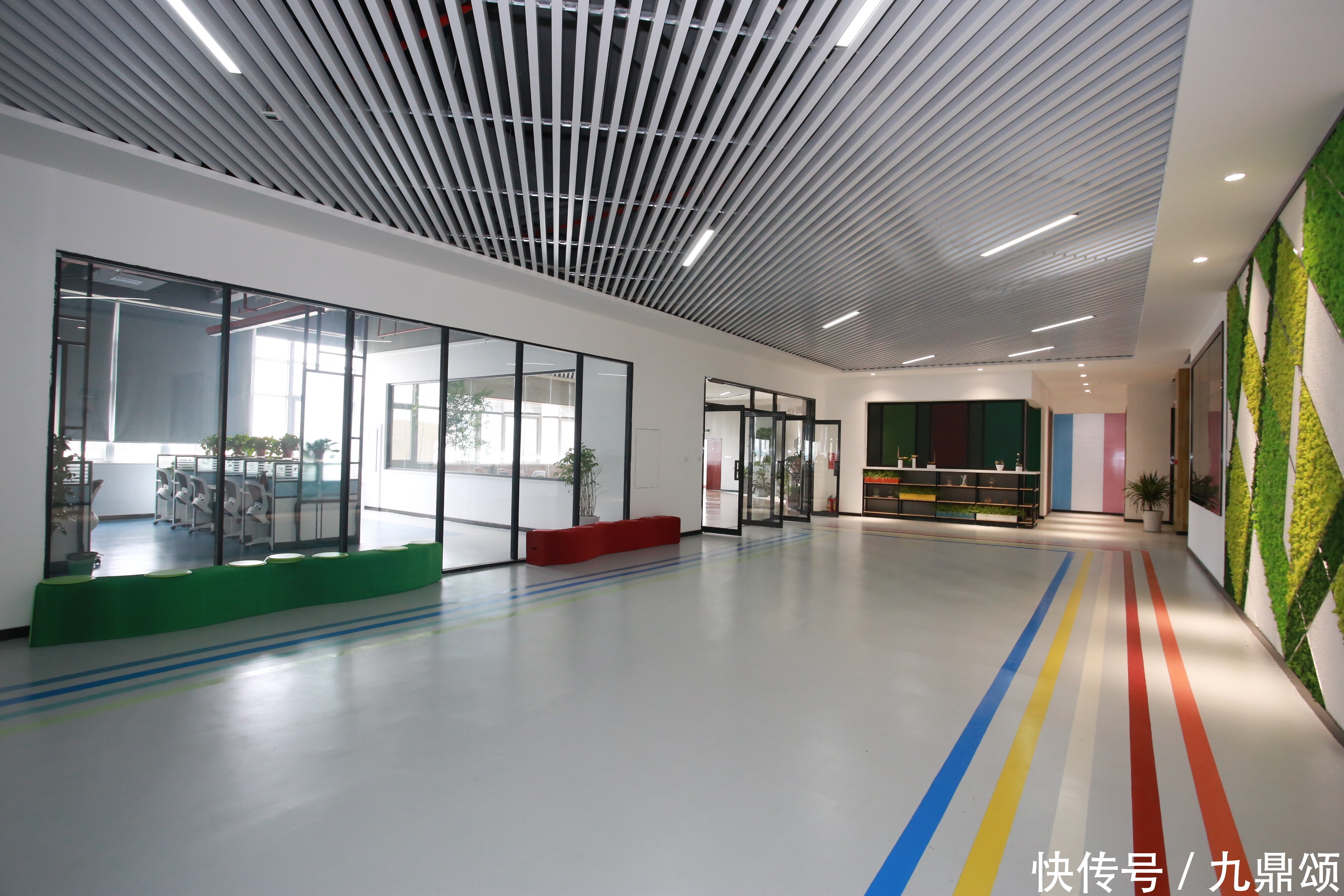 2500平方的办公室装修完,老板非常后悔