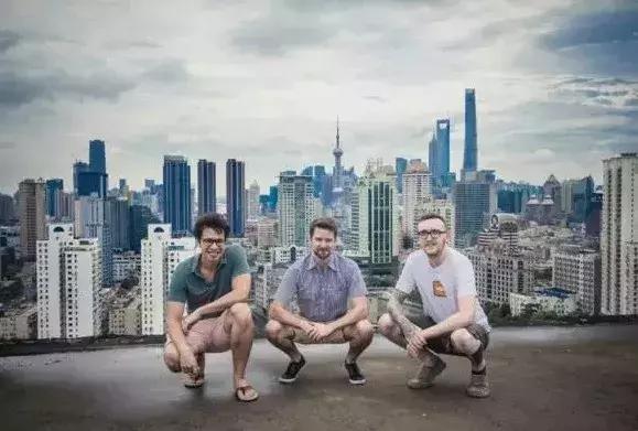 在中国过春节,\"留守老外\"都爱买什么?