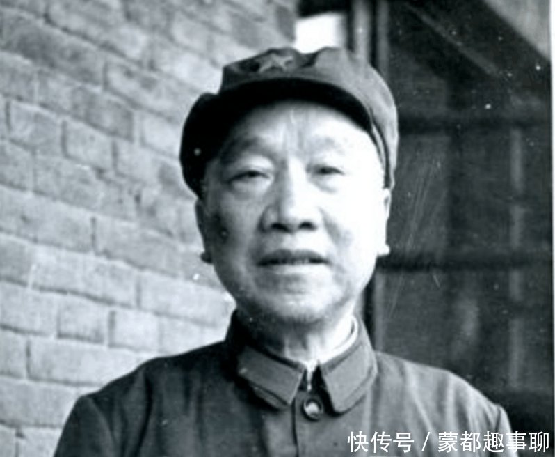 在1955年授衔仪式上, 此少将为何在开始前半小