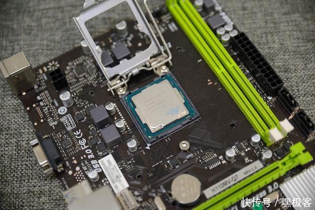 10破解就能上,性能赶超i5!英特尔入门级CPU:i