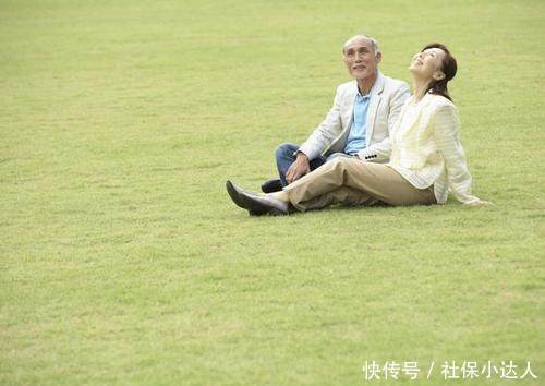 养老保险多少钱一个月