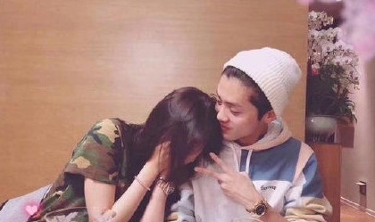 鹿晗携关晓彤赴饭局,恩爱日常让人羡慕,临近生