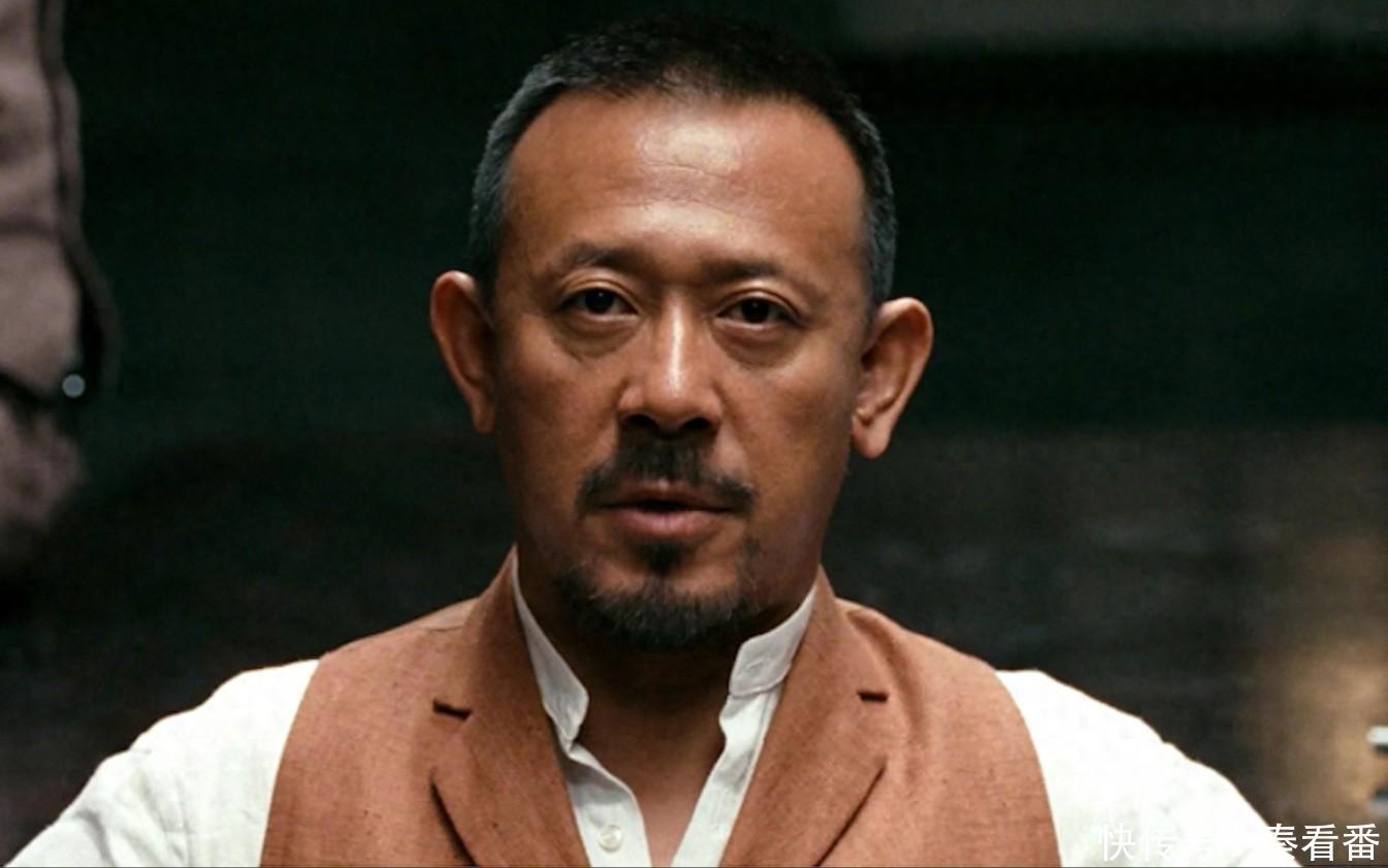 演员姜文：和3个女人有过坎坷情史，离婚后独爱1人，如今家庭幸福- 360娱乐