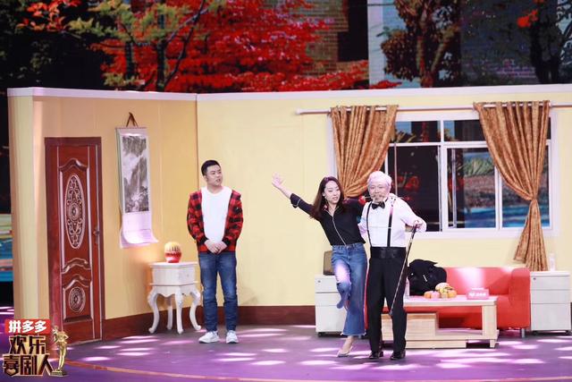 郭德纲宋丹丹都喜欢鄂博,是因为她专业还是因